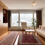 Retro Alpine - Terrace With Mountain View * ロイカーバード
