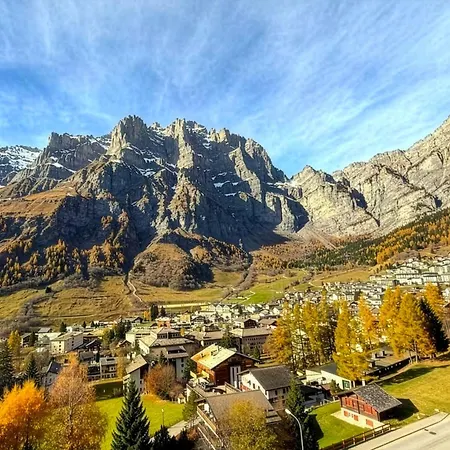 Cozy Alpine In With Mountain View Apartmán Leukerbad