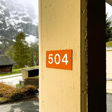 Retro Alpine - Terrace With Mountain View 아파트 *