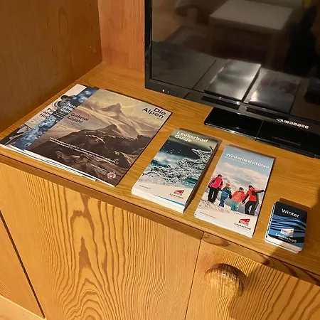 Retro Alpine - Terrace With Mountain View *