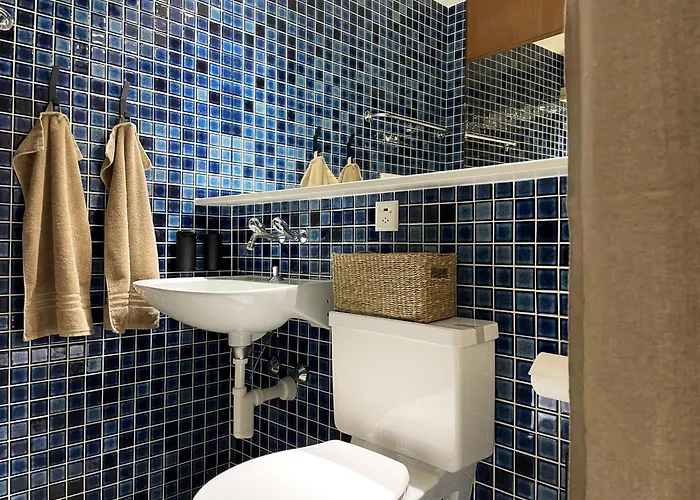 Retro Alpine - Terrace With Mountain View 아파트 로이커바드